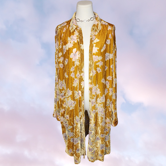 NWT Free People Vibrant Yellow Burnt Velvet Floral Button Up Duster Top Sz M - Picture 2 of 6